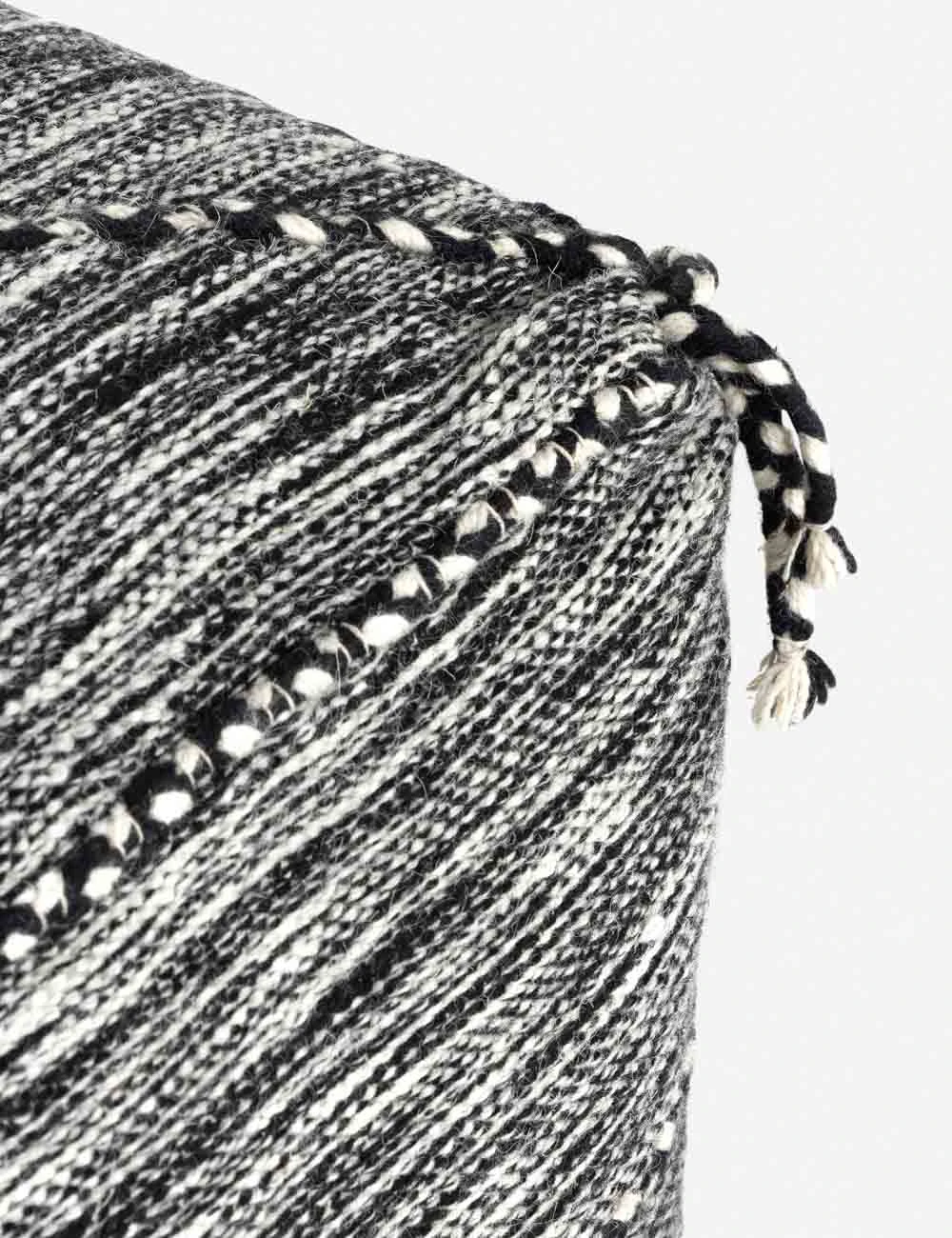 Liza Pouf 7 Liza Pouf - Image 5