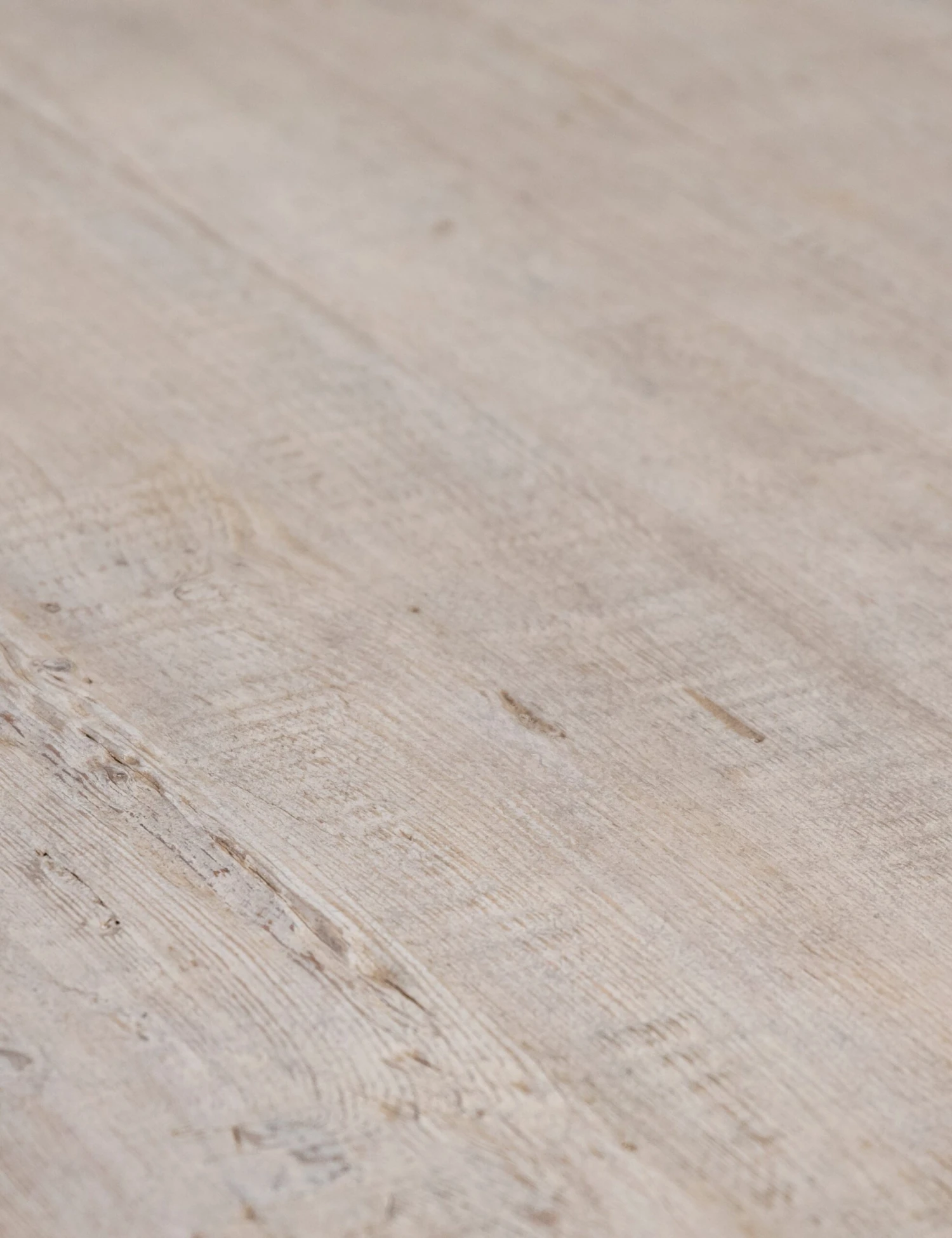 Mays Round Dining Table 6 Mays Round Dining Table - Image 4